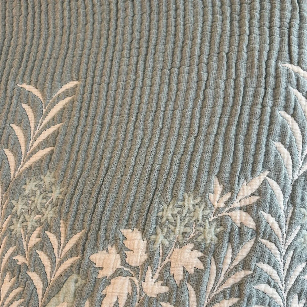 Luxury 7 Layer Woven Quilt Size KING Growing Florals Leaves Birds Teal Tan NEW